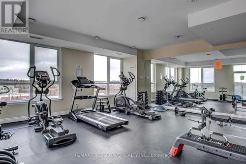 328 - 11611 Yonge Street, Richmond Hill, ON - Indoor Photo Showing Gym Room