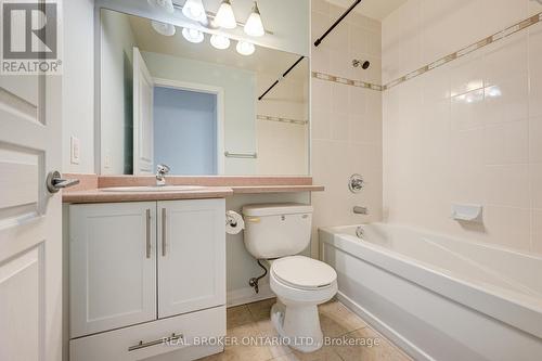 3302 - 3515 Kariya Drive, Mississauga, ON - Indoor Photo Showing Bathroom