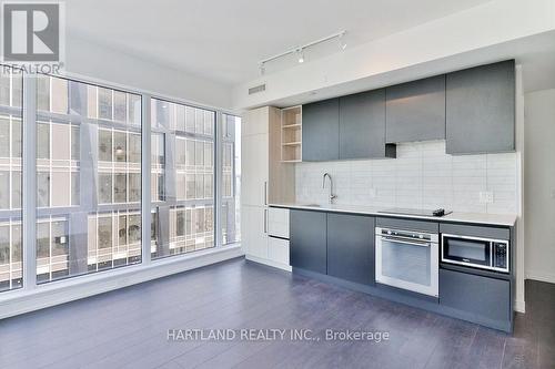 5109 - 55 Mercer Street, Toronto, ON - Indoor Photo Showing Kitchen With Upgraded Kitchen