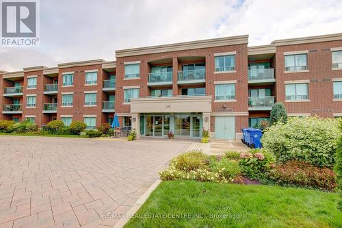 117 - 35 Via Rosedale, Brampton, ON - Outdoor With Balcony With Facade