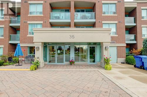 117 - 35 Via Rosedale, Brampton, ON - Outdoor With Balcony With Facade