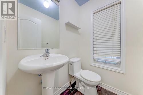 48 Cranborne Crescent, Whitby, ON - Indoor Photo Showing Bathroom