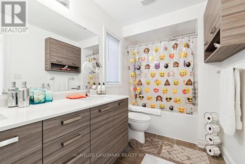 20 Mack Clement Lane, Richmond Hill, ON - Indoor Photo Showing Bathroom