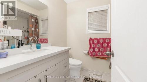 24 Overture Lane, Brampton, ON - Indoor Photo Showing Bathroom