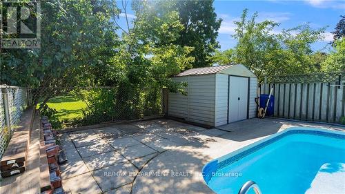 17 Echo Villa Avenue, Brantford, ON - Outdoor With In Ground Pool