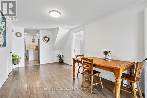 6525 O'Neil Street, Niagara Falls, ON - Indoor Photo Showing Dining Room