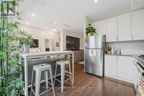 15 - 670 Atwater Avenue, Mississauga, ON - Indoor Photo Showing Kitchen