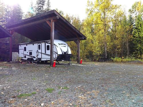 3240 Barriere South Road, Barriere, BC - Outdoor