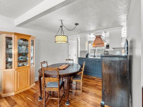 4270 Spurraway Road, Kamloops, BC - Indoor Photo Showing Dining Room