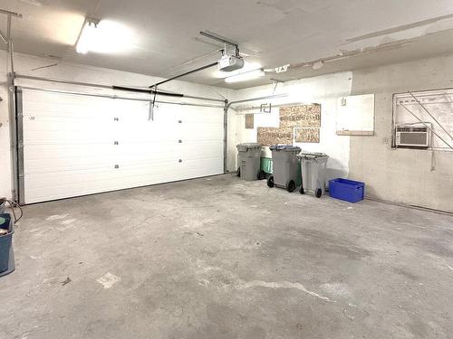 4270 Spurraway Road, Kamloops, BC - Indoor Photo Showing Garage