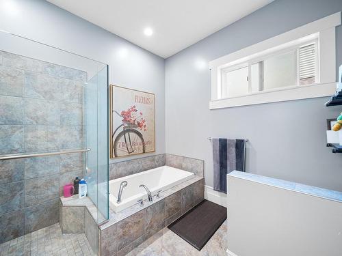 3018 Hilton Drive, Merritt, BC - Indoor Photo Showing Bathroom