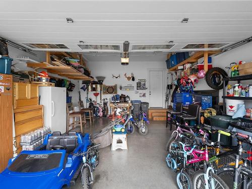 3018 Hilton Drive, Merritt, BC - Indoor Photo Showing Garage