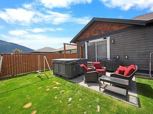 3018 Hilton Drive, Merritt, BC - Outdoor With Exterior