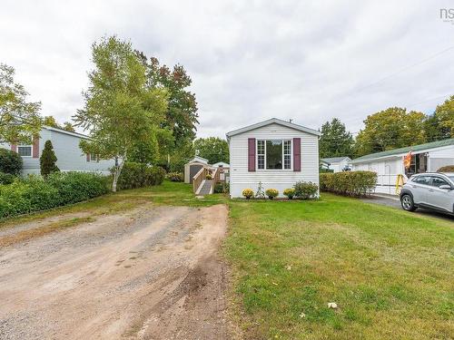 35 Olympic Avenue, New Minas, NS 