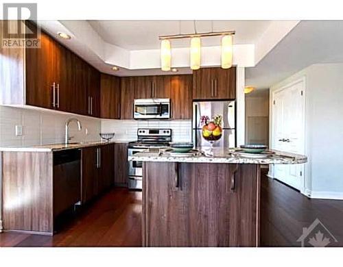 238 Besserer Street Unit#716, Ottawa, ON - Indoor Photo Showing Kitchen With Upgraded Kitchen