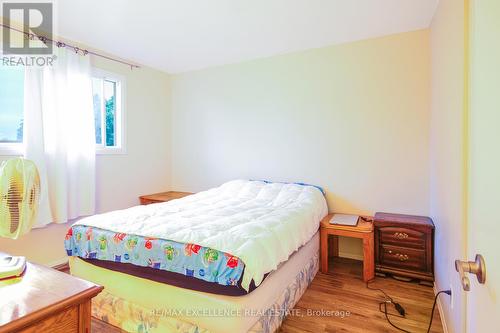 1 Hedgeson Court, Brampton, ON - Indoor Photo Showing Bedroom