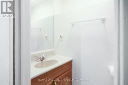 1 Hedgeson Court, Brampton, ON - Indoor Photo Showing Bathroom