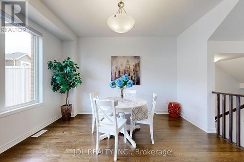 1407 William Halton Parkway, Oakville, ON - Indoor Photo Showing Dining Room