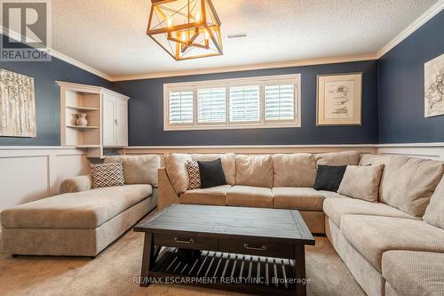 772 Francis Road, Burlington, ON - Indoor Photo Showing Living Room