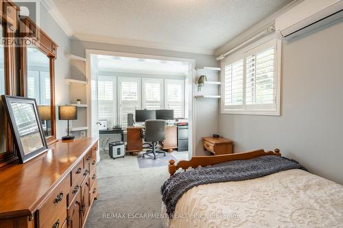 772 Francis Road, Burlington, ON - Indoor Photo Showing Bedroom