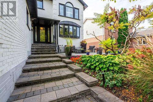 772 Francis Road, Burlington, ON - Outdoor With Deck Patio Veranda