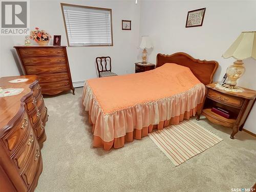 203 341 Cowie Crescent, Swift Current, SK - Indoor Photo Showing Bedroom