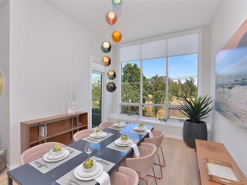 Ph3-2285 Bowker Ave, Oak Bay, BC - Indoor Photo Showing Dining Room