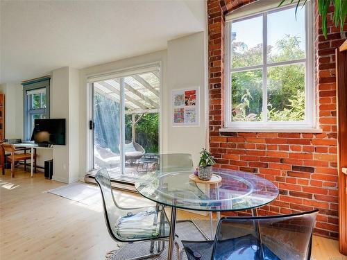 102-120 Douglas St, Victoria, BC - Indoor Photo Showing Dining Room