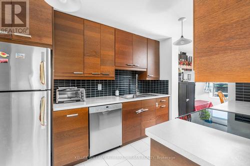 705 - 855 Kennedy Road, Toronto, ON - Indoor Photo Showing Kitchen