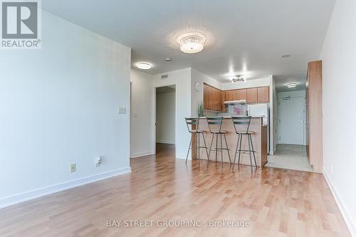 1815 - 38 Lee Centre Drive, Toronto, ON - Indoor Photo Showing Kitchen