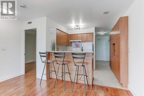 1815 - 38 Lee Centre Drive, Toronto, ON - Indoor Photo Showing Kitchen