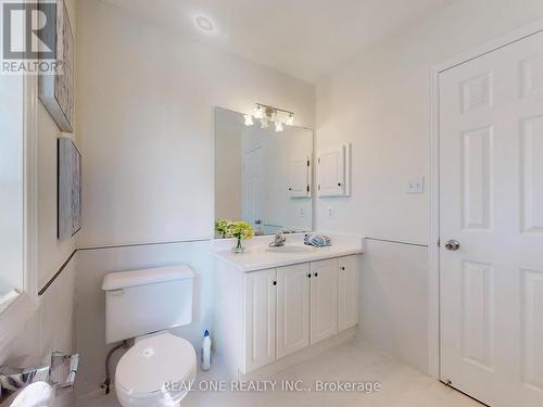 45 Freeport Drive, Toronto, ON - Indoor Photo Showing Bathroom