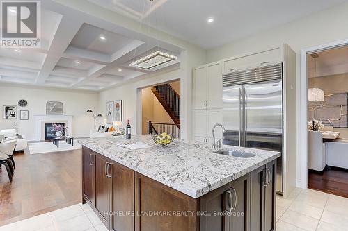 60 Royal West Road W, Markham, ON - Indoor Photo Showing Kitchen With Upgraded Kitchen