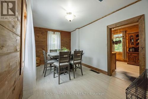 15 Cora Street, St. Thomas, ON - Indoor Photo Showing Dining Room