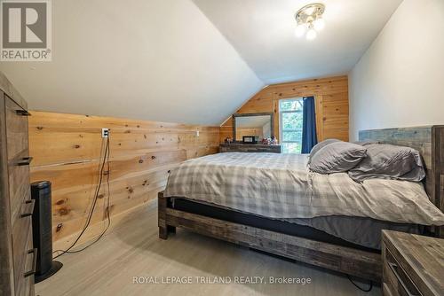 15 Cora Street, St. Thomas, ON - Indoor Photo Showing Bedroom