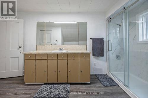 15 Cora Street, St. Thomas, ON - Indoor Photo Showing Bathroom