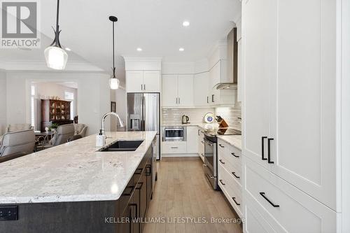 3 - 2290 Torrey Pines Way, London, ON - Indoor Photo Showing Kitchen With Double Sink With Upgraded Kitchen