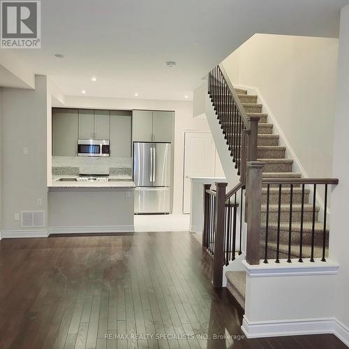 75 - 15 Luna Crescent, Mississauga, ON - Indoor Photo Showing Kitchen