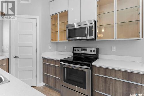 1018 Evergreen Boulevard, Saskatoon, SK - Indoor Photo Showing Kitchen