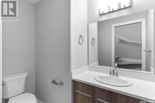 1018 Evergreen Boulevard, Saskatoon, SK - Indoor Photo Showing Bathroom