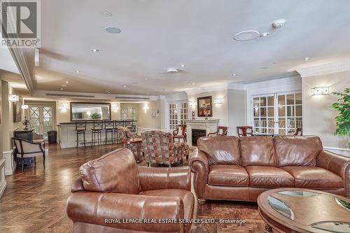 129 - 2289 Lake Shore Boulevard W, Toronto, ON - Indoor Photo Showing Living Room