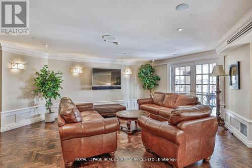 129 - 2289 Lake Shore Boulevard W, Toronto, ON - Indoor Photo Showing Living Room