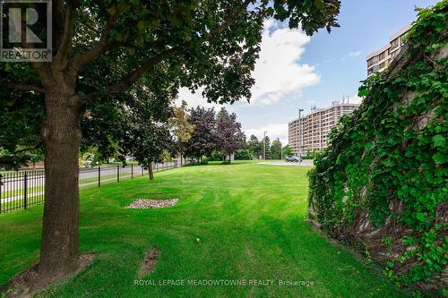 1109 - 320 Mill Street S, Brampton, ON - Outdoor