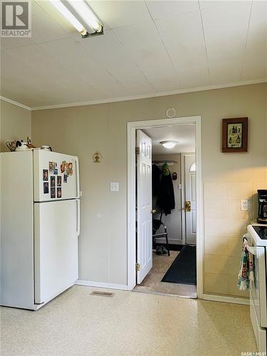 113 6Th Street N, Nipawin, SK - Indoor Photo Showing Laundry Room