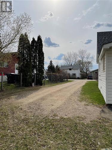 113 6Th Street N, Nipawin, SK - Outdoor