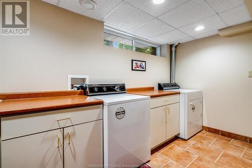 3073 Centennial Crescent, Kingsville, ON - Indoor Photo Showing Laundry Room