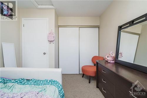 235 Huntersfield Drive, Ottawa, ON - Indoor Photo Showing Bedroom