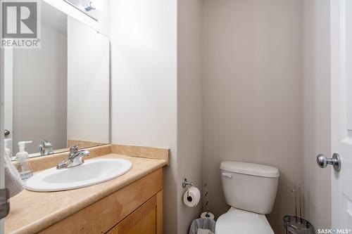 48 2801 Windsor Park Road, Regina, SK - Indoor Photo Showing Bathroom