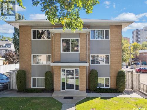 424 3Rd Avenue N, Saskatoon, SK - Outdoor With Facade