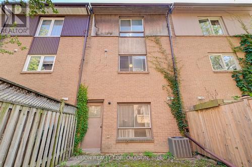 652 Adelaide Street W, Toronto, ON - Outdoor With Exterior